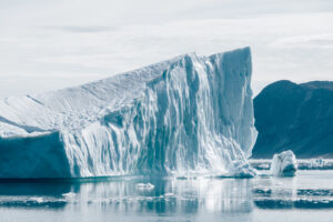 Что происходит с арктическими льдами?