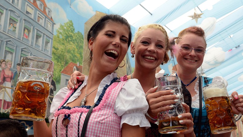 Пиво, бюрократия и веселье: в чем немцы мастаки?.Вокруг Света. Украина