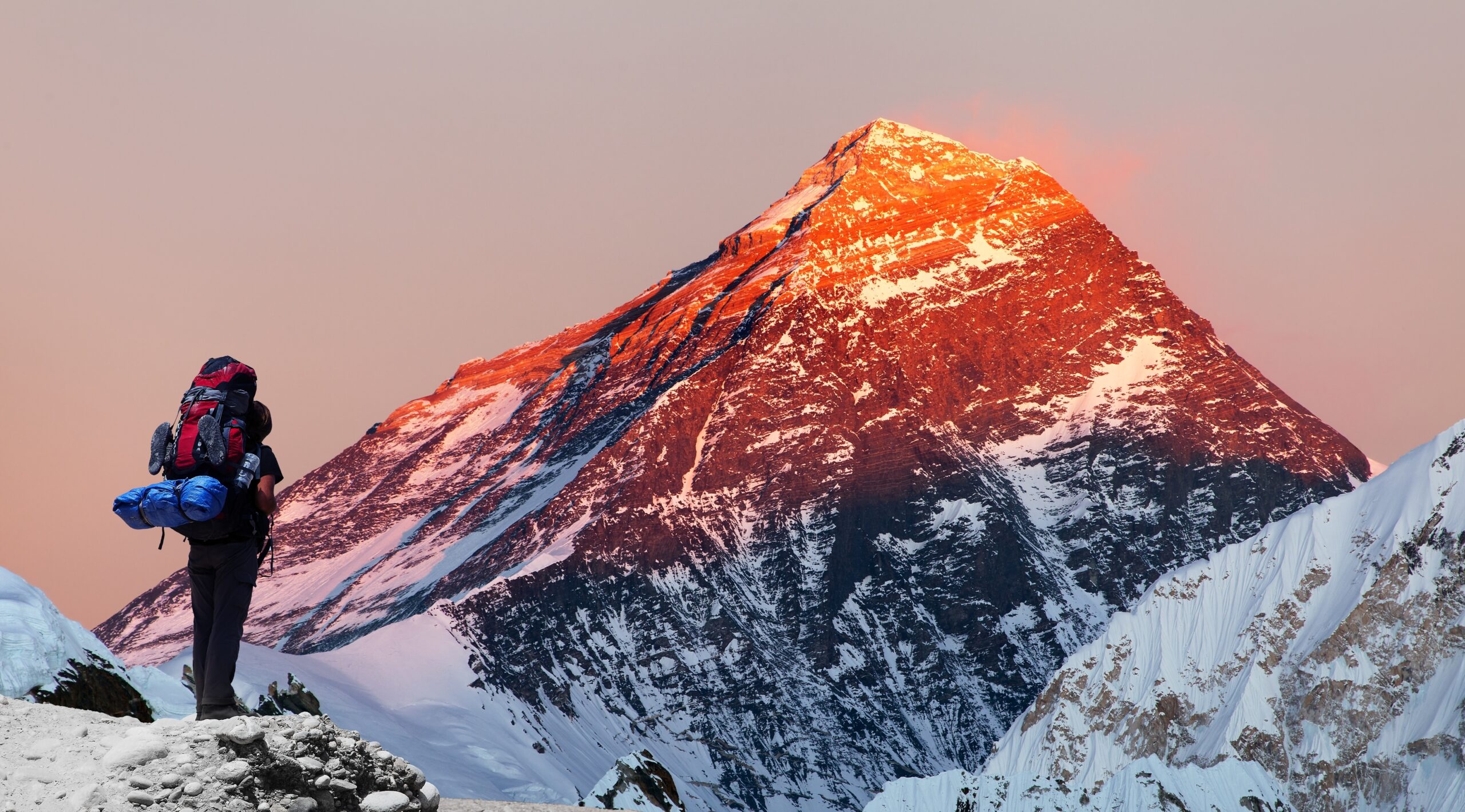 В Непале установят возрастные ограничения для восхождения на Эверест.Вокруг Света. Украина