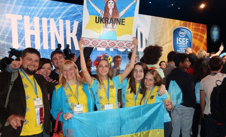 Украинская десятиклассница вошла в ТОП-5 молодых ученых мира.Вокруг Света. Украина