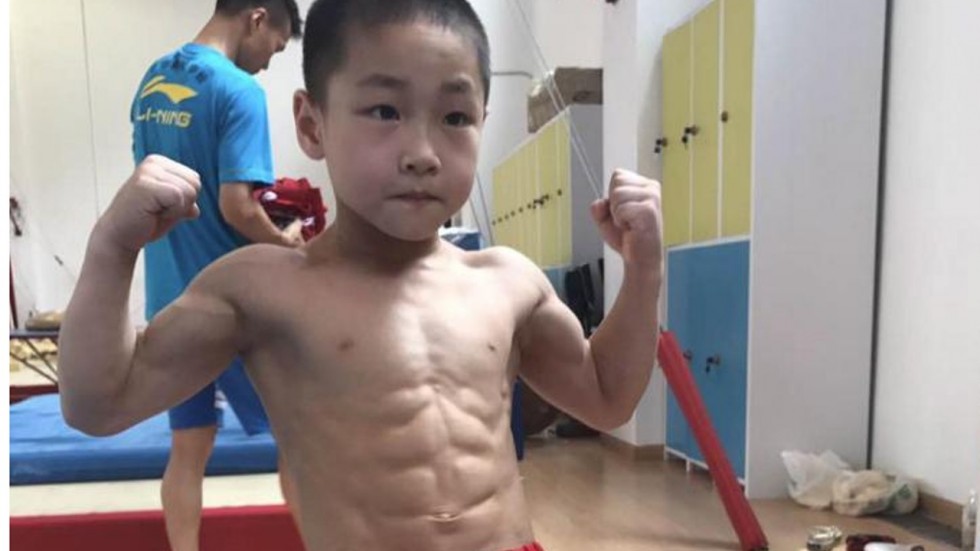 7-летний гимнаст из Китая поразил мир «кубиками».Вокруг Света. Украина