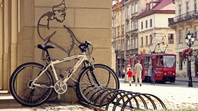 Во Львове чиновники пересядут на велосипеды.Вокруг Света. Украина