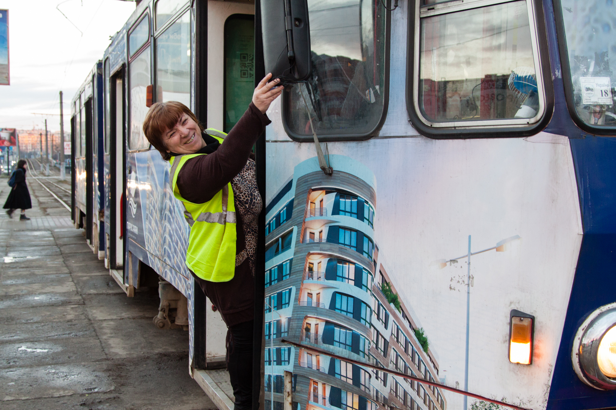 Во Львове водитель трамвая стала видеоблогером