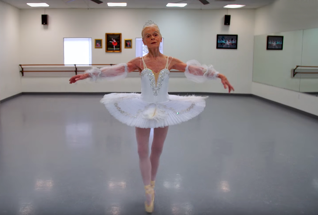 Балерина, которая танцует 70 лет подряд (видео).Вокруг Света. Украина