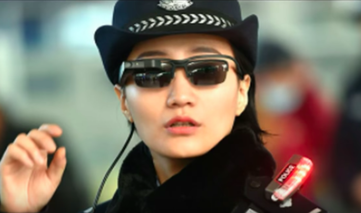 Китайская полиция использует очки для распознавания лиц