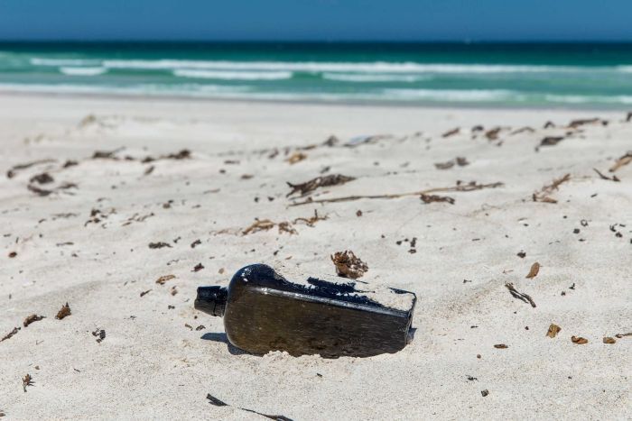 В Австралии нашли старейшее в мире послание в бутылке.Вокруг Света. Украина