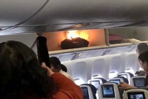 В Китае в самолете загорелся багаж