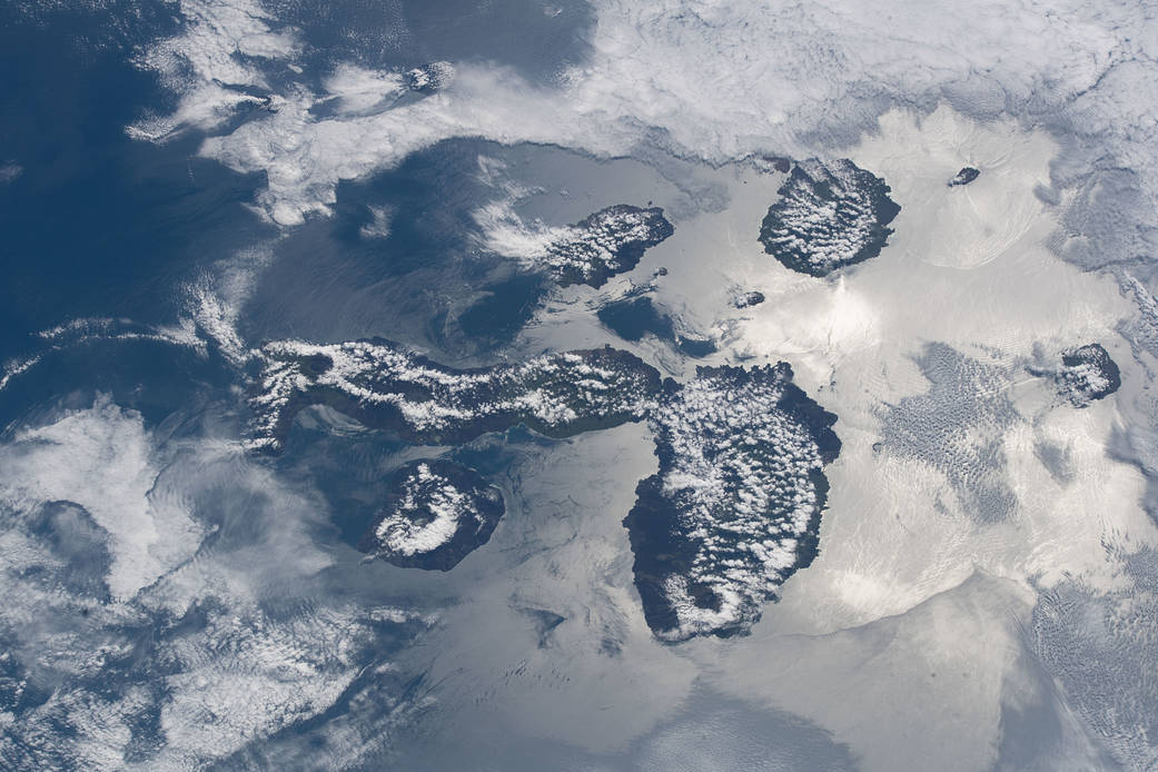 Как выглядят Галапагосские острова из космоса.Вокруг Света. Украина