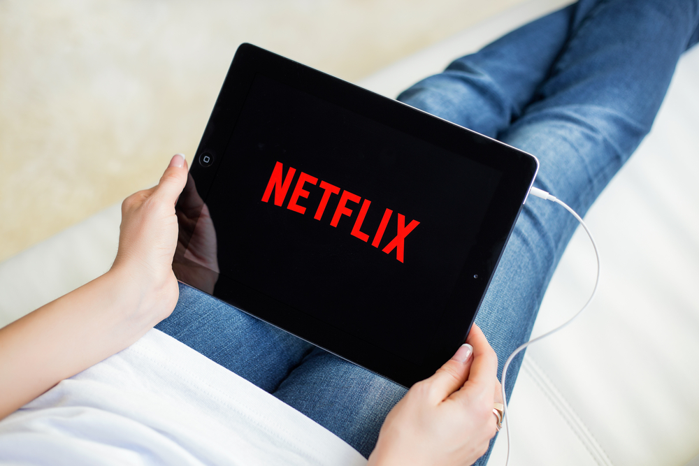 Netflix ищет человека, который готов смотреть сериалы за деньги