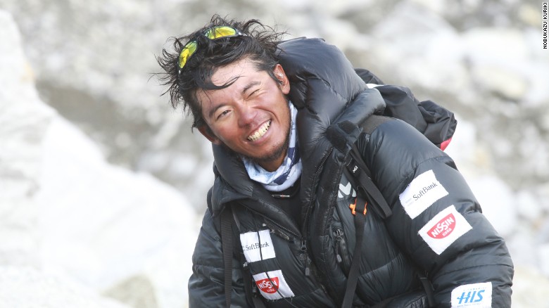 8 попыток и 9 пальцев: на Эвересте погиб японский альпинист.Вокруг Света. Украина