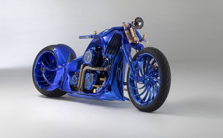 Самый дорогой мотоцикл в мире идет в комплекте с бриллиантовым кольцом и часами.Вокруг Света. Украина