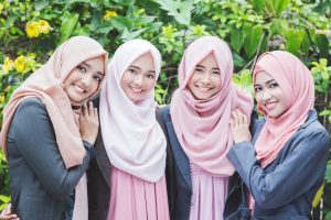 Христианки носят хиджаб во время Рамадана в знак солидарности с мусульманками