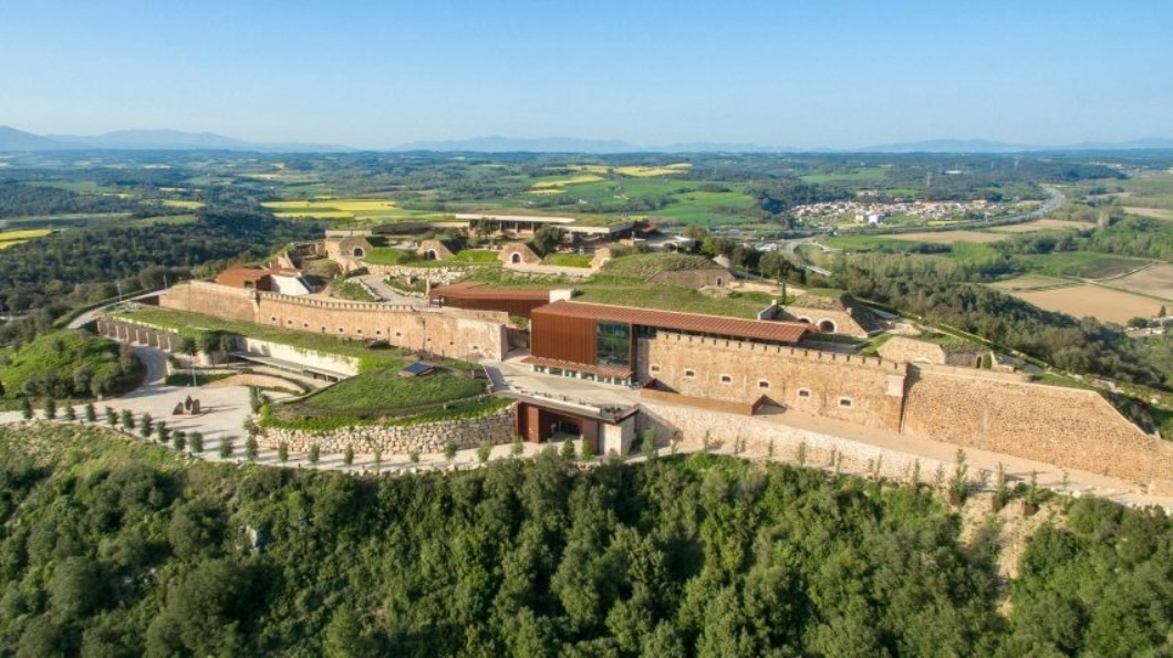 В Испании открыли отель в старинной крепости.Вокруг Света. Украина