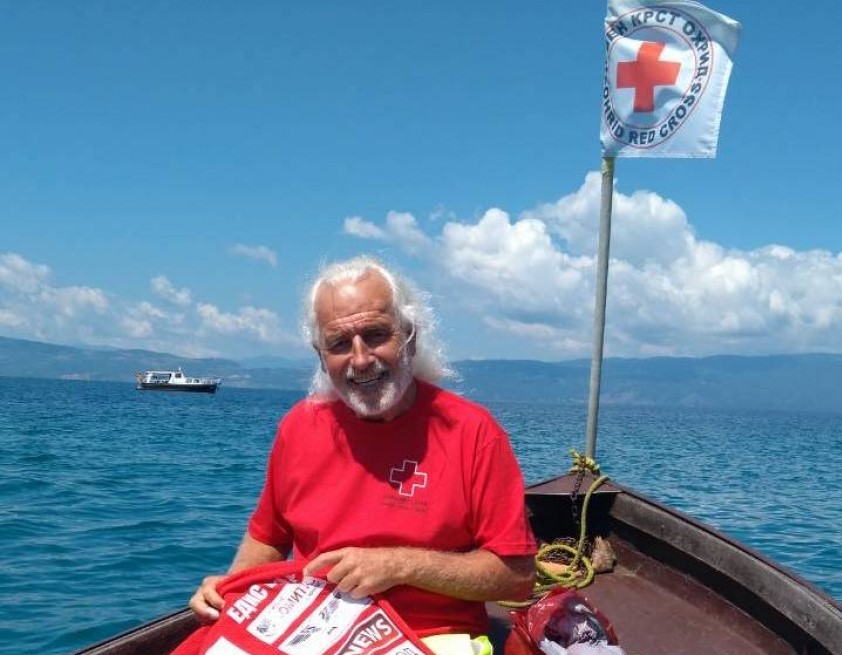 Болгарский пловец переплыл Охридское озеро в мешке, со связанными руками (видео).Вокруг Света. Украина