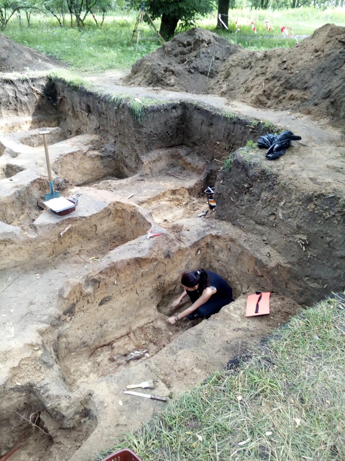 В Чернигове нашли древнее семиярусное кладбище.Вокруг Света. Украина