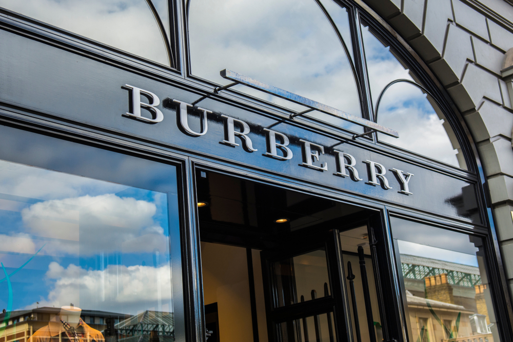 Burberry сжег одежду на десятки миллионов евро.Вокруг Света. Украина