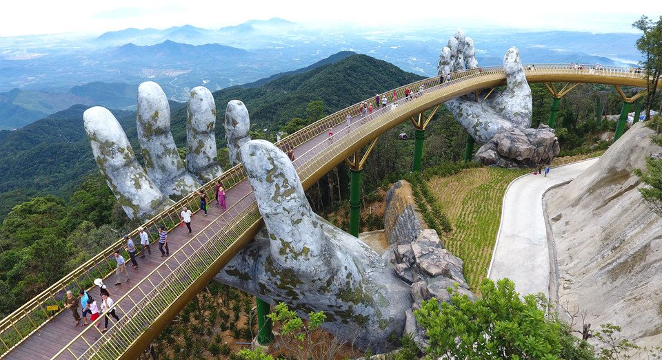 История вьетнамского моста, поразившего соцсети