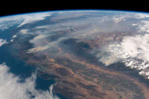 НАСА показало снимки разрушительного пожара в Калифорнии