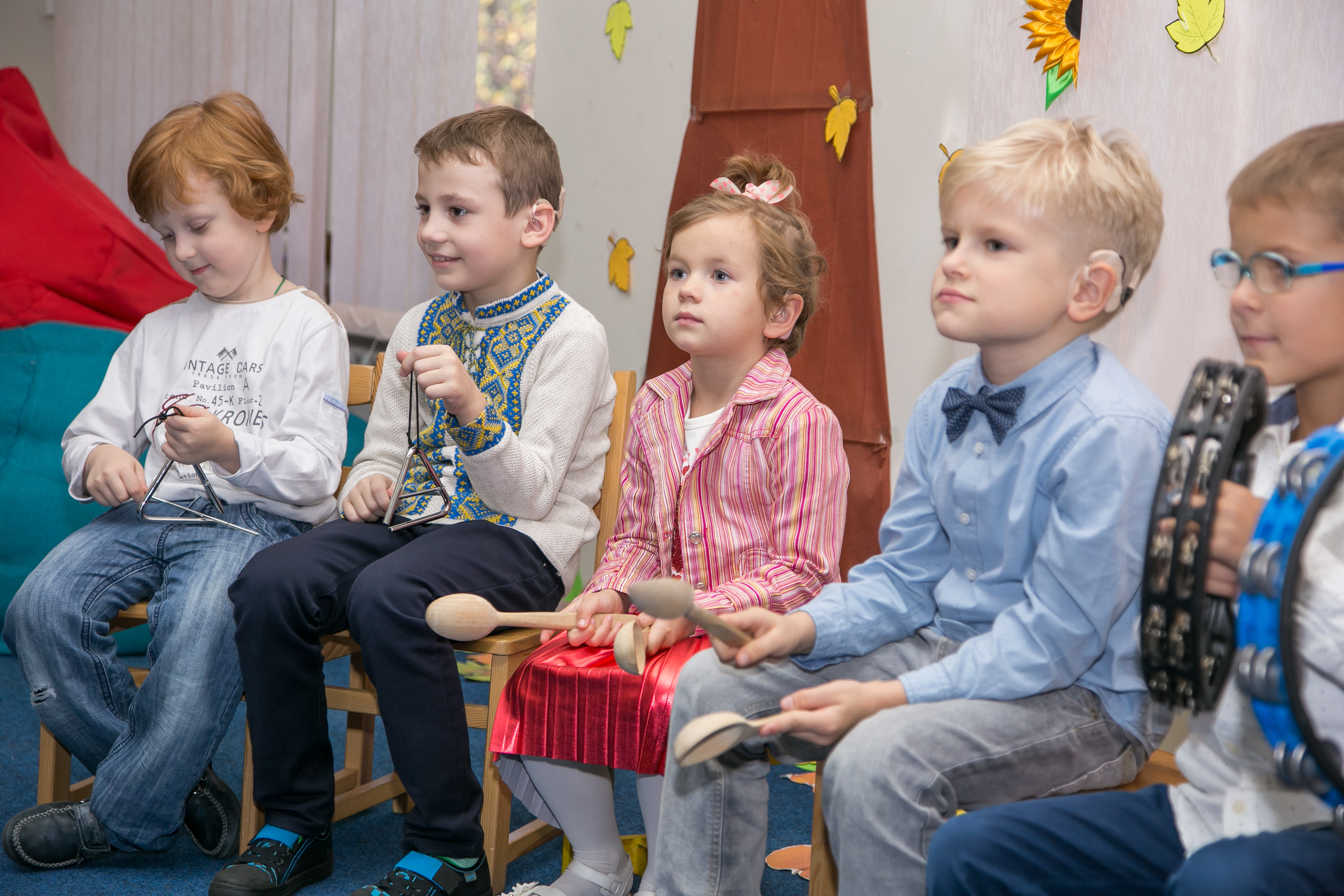 В Киеве прошел Праздник осени для слабослышащих детей.Вокруг Света. Украина