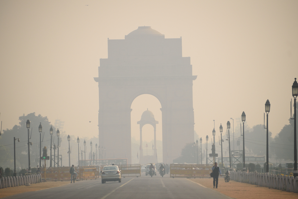 Уровень загрязнения воздуха в Дели превысил норму в 25 раз