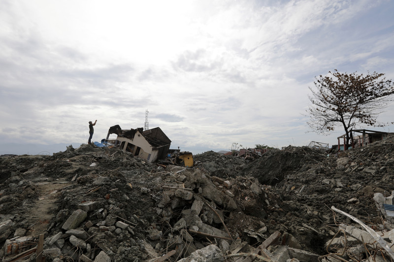 Число жертв цунами в Индонезии выросло до 281.Вокруг Света. Украина
