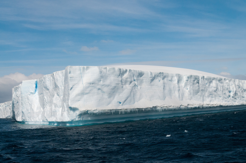 От Антарктиды откололся айсберг размером с два Киева.Вокруг Света. Украина