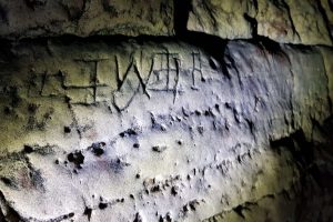 В пещерах Великобритании нашли старинные врата в ад
