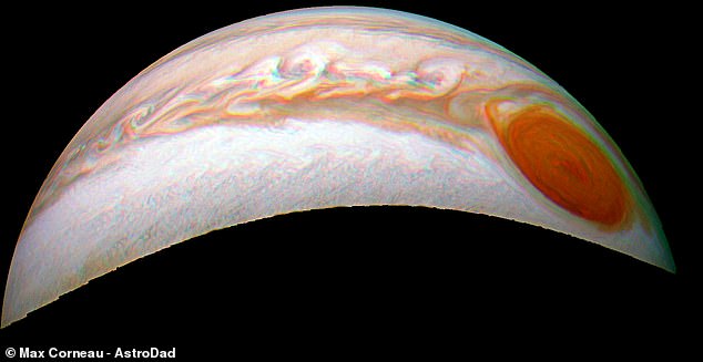 Большое Красное Пятно на Юпитере начинает раскручиваться.Вокруг Света. Украина