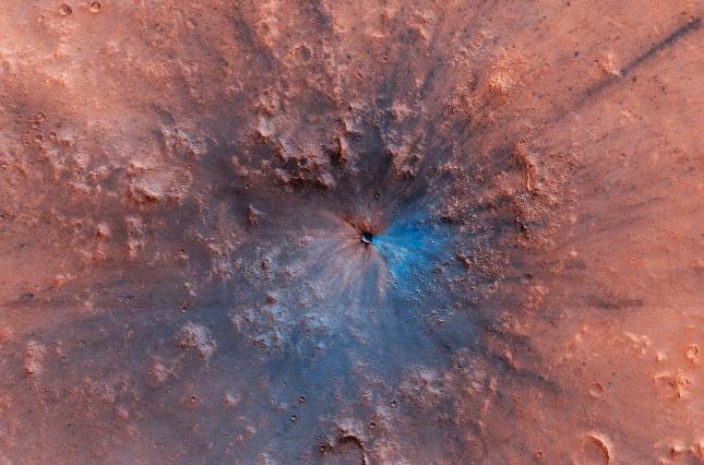 Астрономы обнаружили новый кратер на Марсе.Вокруг Света. Украина