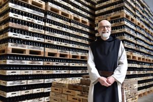 Бельгийские монахи отвоевывают пиво у спекулянтов