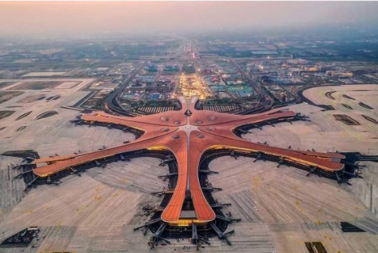 В Китае построили крупнейший в мире аэропорт