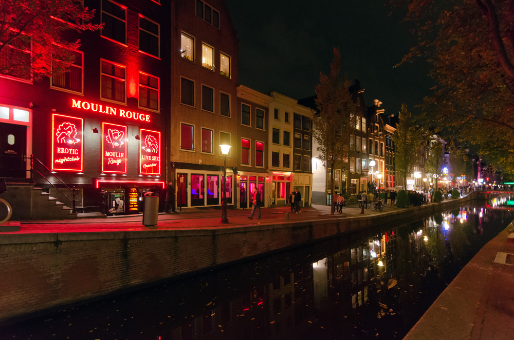 Первая женщина-мэр Амстердама реорганизует квартал красных фонарей.Вокруг Света. Украина