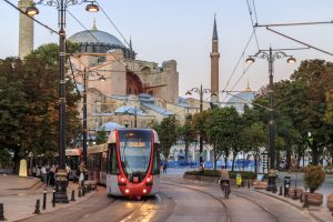 Общественный транспорт в Стамбуле стал круглосуточным