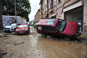 Наводнение в Испании: шесть человек погибли и тысячи эвакуированы