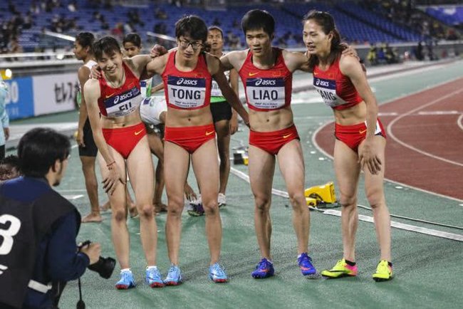 В Китае двух спортсменок заподозрили в принадлежности к мужскому полу.Вокруг Света. Украина