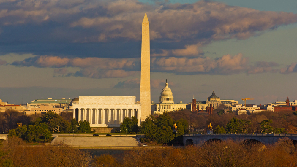 Монумент Вашингтона вновь откроют для туристов   