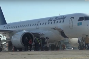 Новый самолет компании Эйр Астана встречали в Борисполе водным салютом: видео