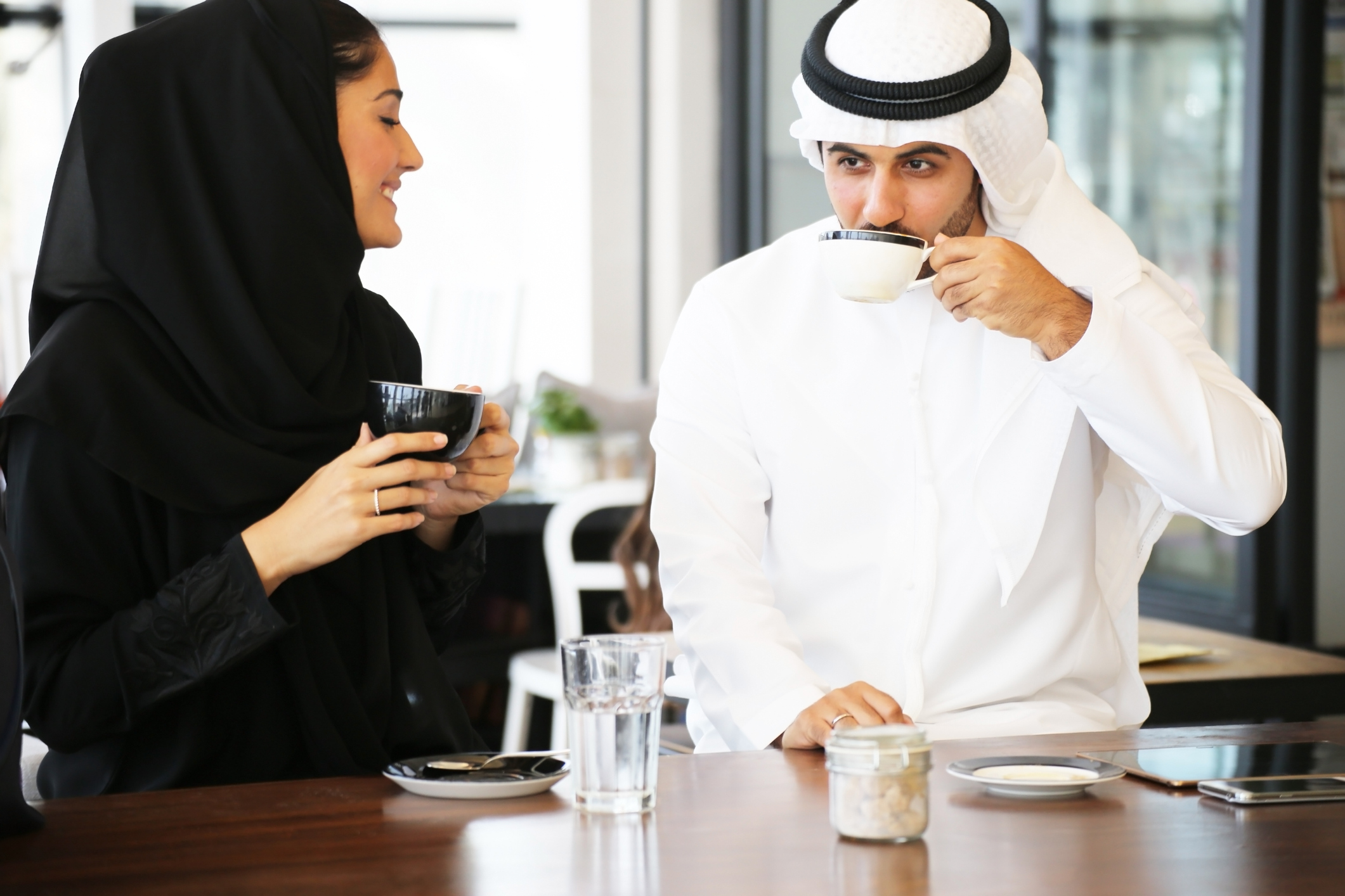 В Саудовской Аравии женщин впустили в рестораны вместе с мужчинами