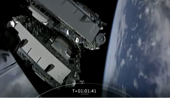 SpaceX вывела на орбиту еще 60 интернет-спутников.Вокруг Света. Украина