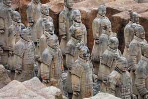 В гробнице первого китайского императора обнаружили еще две сотни терракотовых воинов