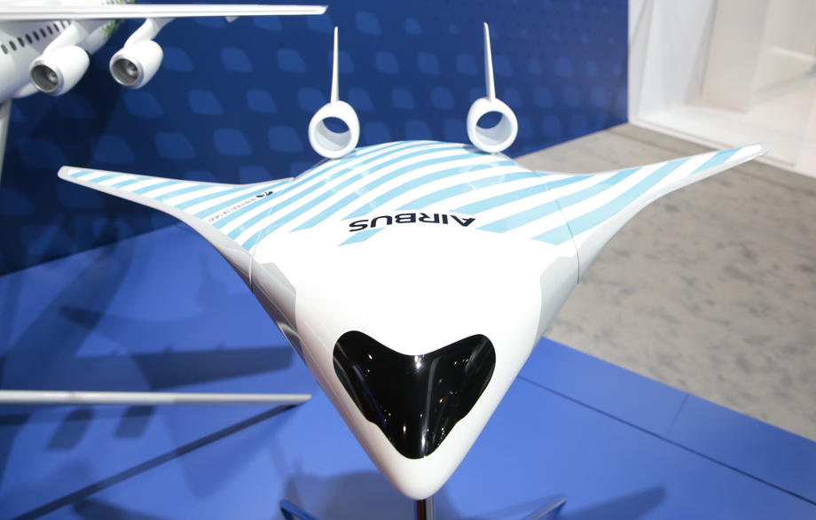 Airbus представил пассажирский самолет будущего