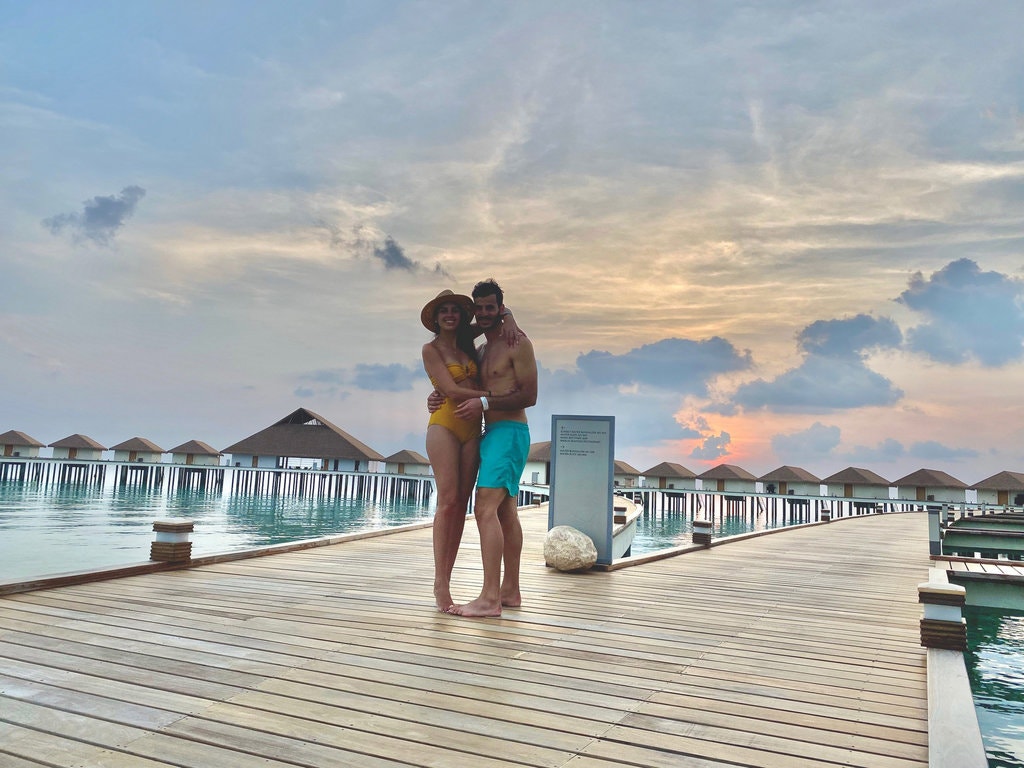Застряли в раю: единственная пара на курорте не может покинуть Мальдивы.Вокруг Света. Украина
