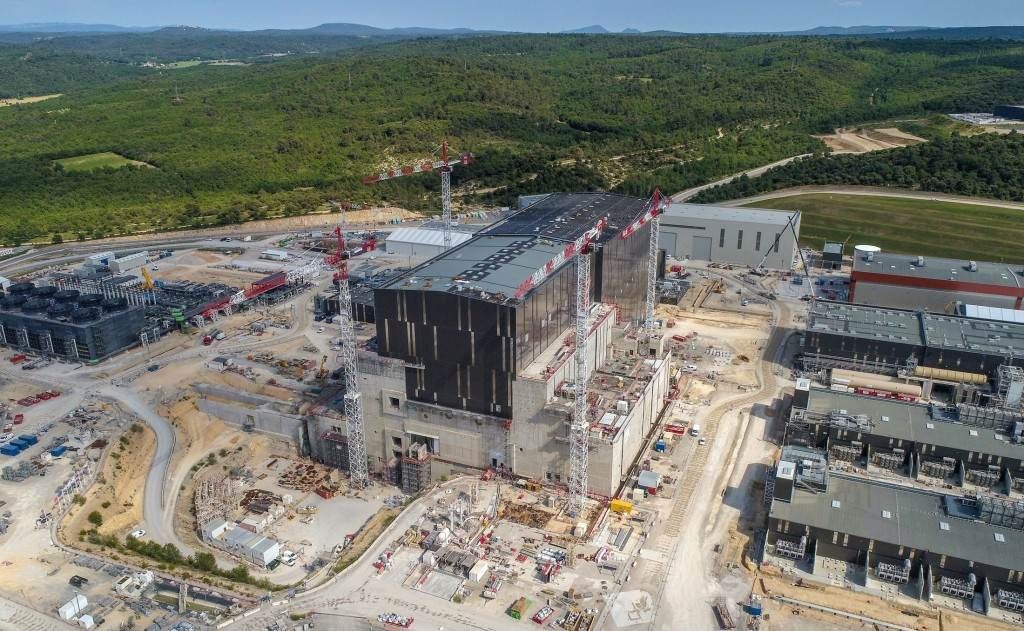 Во Франции строят крупнейший в мире термоядерный реактор.Вокруг Света. Украина