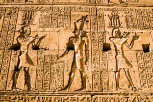 Google запустил онлайн-переводчик египетских иероглифов