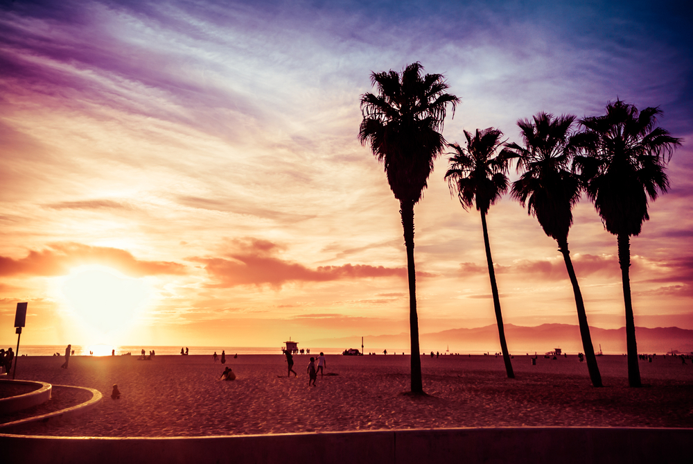 Лос-Анджелес будет транслировать свои закаты онлайн