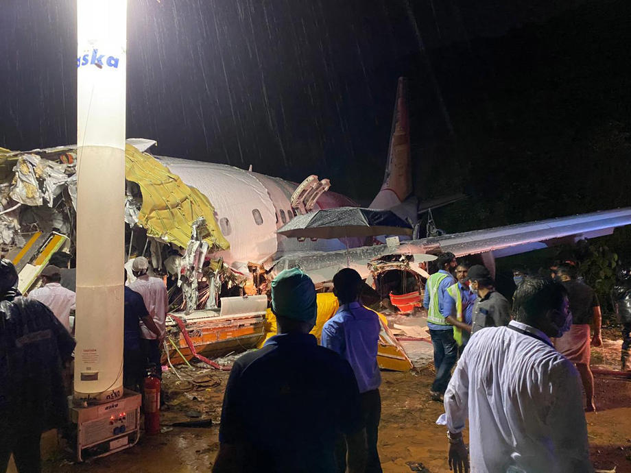 Авиакатастрофа в Индии: погибло 16 человек