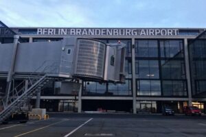 В Берлине открывается новый аэропорт, который станет единственным