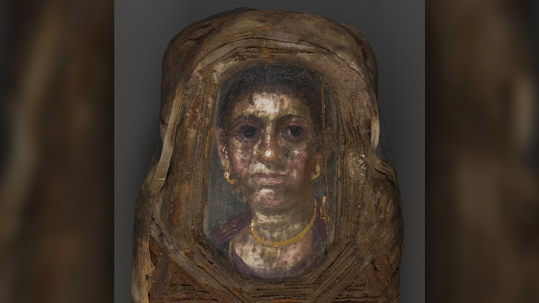 В Египте разгадали тайну необычной мумии с портретом