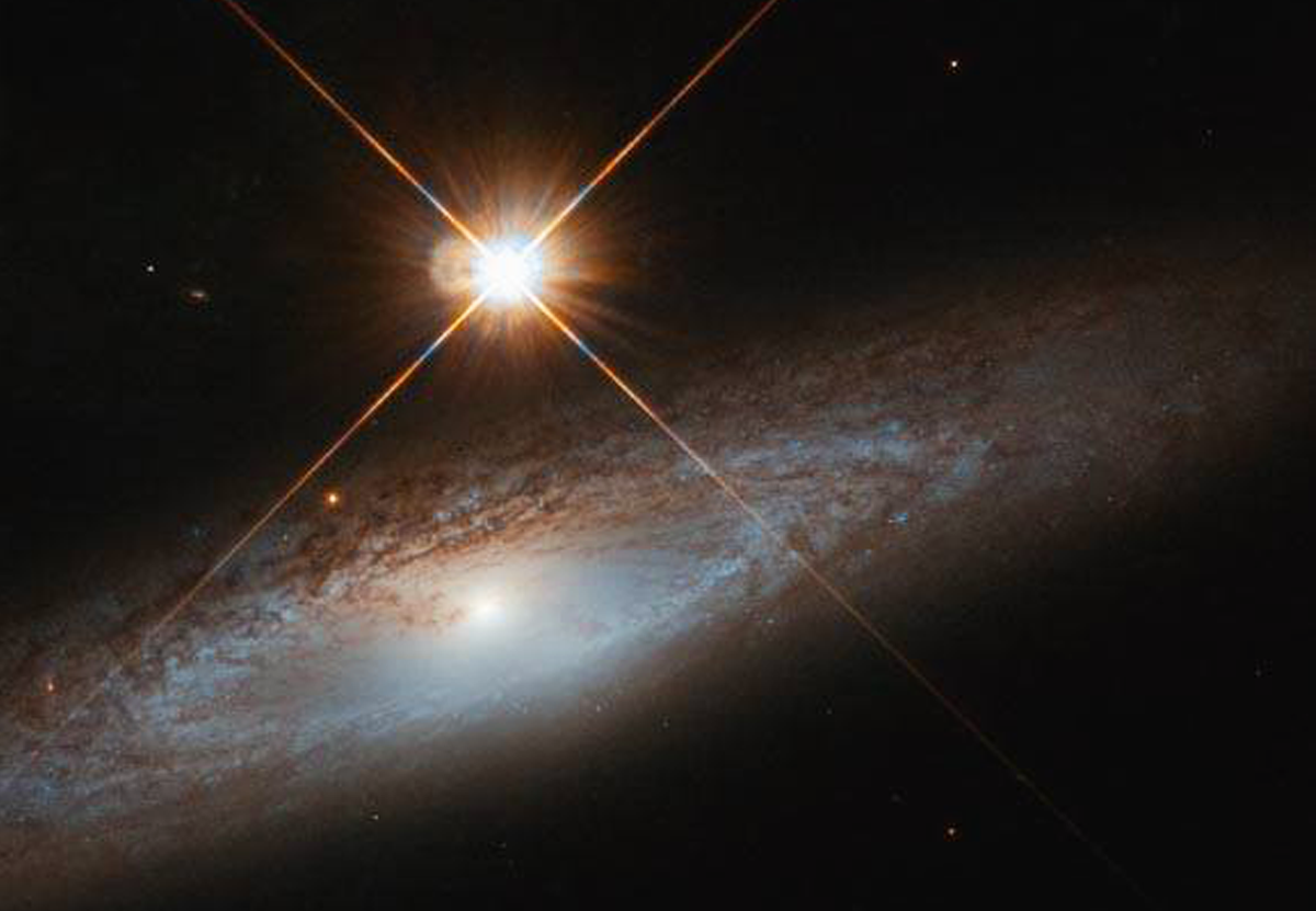 Хаббл запечатлел эффектную спиральную галактику из созвездия Рыси.Вокруг Света. Украина