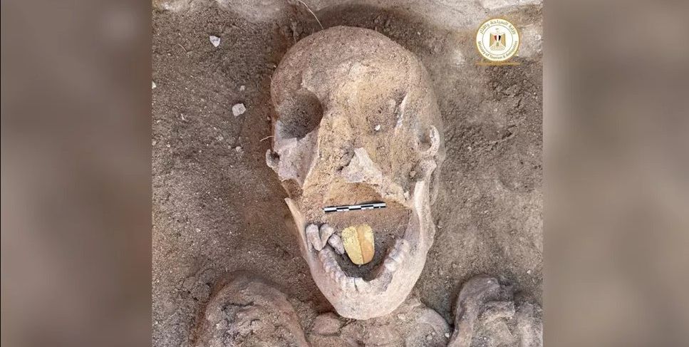 В Египте нашли мумию с золотым языком.Вокруг Света. Украина